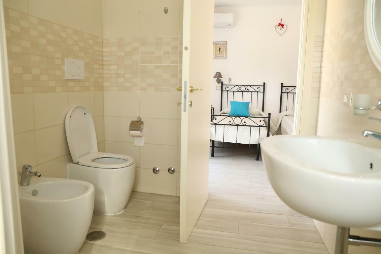 Mabell Guest House Civitavecchia Exterior foto